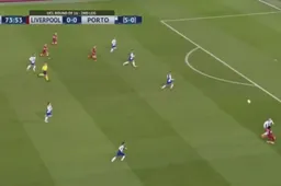 En dan doet Mohamed Salah plots dit (Video)