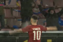 Stanciu speelt alles kapot bij Sparta Praag (Video)
