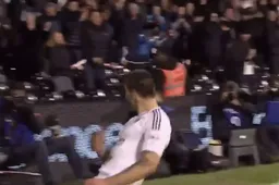 Mitrovic is echt niet te stoppen in Engeland (Video)