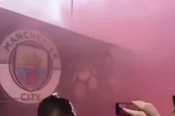Bus van City loopt erge schade op na aanval van Liverpool-fans (Video)