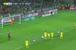 Kijk wat Mbappé doet bij penalty tégen PSG (Video)