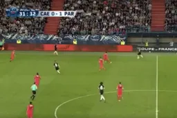 Plots doet Mbappé dit bij PSG (Video)