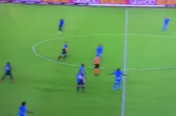 Daarom keurde VAR doelpunt van Club Brugge af (Video)