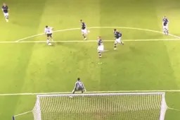 Mitrovic scoort alweer met een heerlijke pegel (Video)