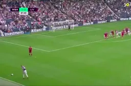 Concurrent Mignolet gaat gruwelijk in de fout (Video)