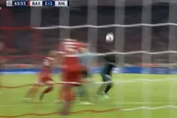 Marcelo neemt de bal heerlijk op de pantoffel tegen Bayern (Video)