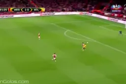 En plots doet Griezmann dit tegen Arsenal (Video)
