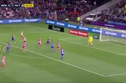 Club Brugge-huurling doet gooi naar Doelpunt van het Jaar (Video)