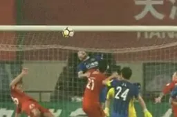 Axel Witsel is de held van de dag na deze geweldige omhaal (Video)