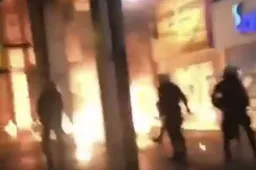 Hallucinante beelden: Zware rellen bij Griekse bekerfinale