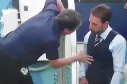 'Dit ging Panamese bondscoach vertellen aan Southgate na 1e helft' (Video)