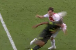 Mehdi Carcela liep lelijke blessure op tegen Ajax