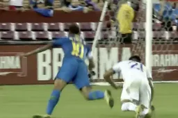 Neymar pakt uit met schwalbe, maar dan loopt het mis