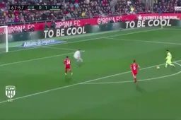 En dan doet Lionel Messi plots dít bij Barcelona (VIDEO)