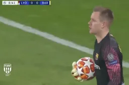 'Beste keeper ter wereld' ter Stegen pakt uit met buitenaardse save (VIDEO)