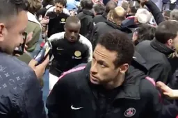Neymar slaat fan in het gezicht na verloren bekerfinale (VIDEO)
