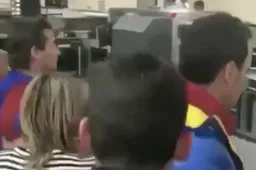 Messi loopt Barça-fans tegen het lijf en dan gaat het hélemaal fout (VIDEO)