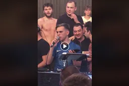 Dronken Trossard zwaar uit de bocht: "Alle boeren zijn homo's" (VIDEO)