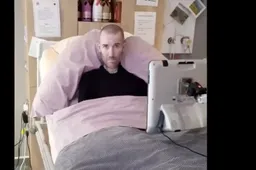 Fernando Ricksen kondigt zijn 'laatste' avond aan