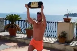 Dries Mertens onderhoudt conditie met geweldige workout (VIDEO)