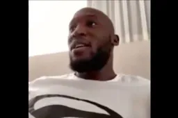 Lukaku breekt helemaal in quarantaine: "Dit kan ik niet eens meer doen" (VIDEO)