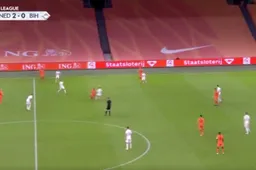 Actie van Memphis Depay bij Oranje gaat viraal (VIDEO)