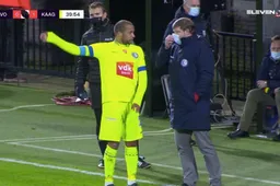 Hein Vanhaezebrouck zorgt voor opmerkelijke beelden tijdens KVO-AA Gent