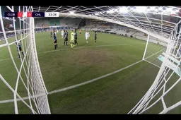 Club-fans raken ontroerd tijdens match tegen OHL: "Het is hem zo hard gegund"