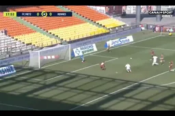 Jérémy Doku katapulteert zich bij Rennes van de hemel naar de hel (VIDEO)