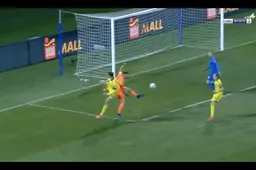 Kijk hiér hoe Zlatan Ibrahimovic de wereld verbaast: "It's a kind of Magic" (VIDEO)