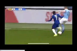 Verschrikkelijk: Deze beelden tonen hoe De Bruyne zich blesseert (VIDEO)