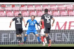 Robert Lewandowski verbaast bij zijn comeback meteen hele wereld (VIDEO)