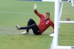 Simon Mignolet slaat ploegmaats met verstomming bij Club Brugge (VIDEO)