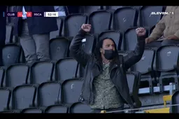 Iederéén heeft het over dit beeld tijdens Club-Anderlecht: "Zie hem doen!"