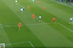 Lukas Nmecha imponeert met héérlijke actie: "Wat een geweldige speler!" (VIDEO)