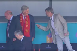 Koning Filip zorgt voor nóg een erg opvallend beeld bij Denemarken-België