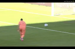 Ongelooflijke owngoal in Kroatië-Spanje slaat deze keer echt alles (VIDEO)