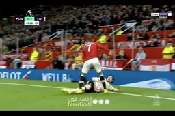 Ongezien: Gefrustreerde Ronaldo blijft schoppen op tegenstander (VIDEO)