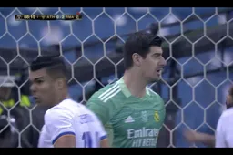 Spektakelbeelden van Thibaut Courtois gaan wereld rond: "Zie je wel!" (VIDEO)