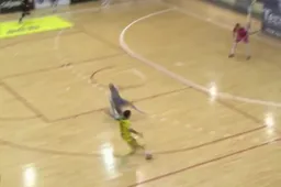 Van deze futsal-speler kan Messi nog iets leren (video)
