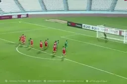 Deze blunderende doelman moet dringend les gaan volgen bij Horvath (video)