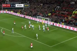 Schweinsteiger mag na een jaar nog eens starten en scoort... met een omhaal (Video)