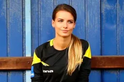 Spelers zijn helemaal de kluts kwijt door deze nieuwe vrouwelijke ref