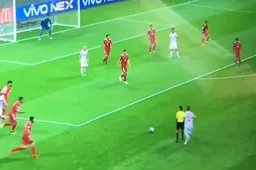 Dit ook gemist? Zelfs de arbiter is niet veilig voor ‘vuile’ Ramos (Video)