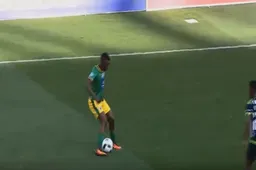 Speler in Afrika wordt teruggefloten voor technisch hoogstandje (Video)