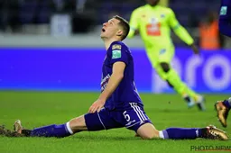 Er valt voetbalfans iets zéér bijzonders op aan Anderlecht-AA Gent