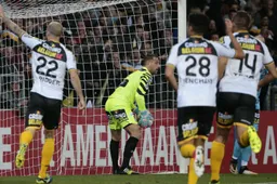 Lokeren en Charleroi gelijk, Club Brugge alweer lachende derde