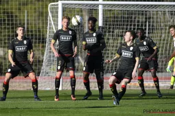 Standard-huurling maakt zich onsterfelijk belachelijk bij eerste interview (Video)