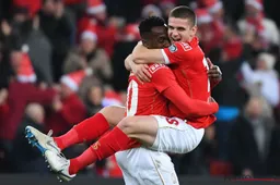 Standard is in 23 minuten klaar met zwak KV Oostende