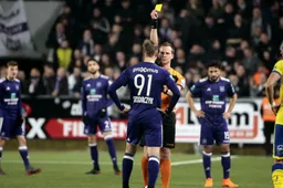 "Dank u wel voor de achterstand, proficiat stelletje debielen"